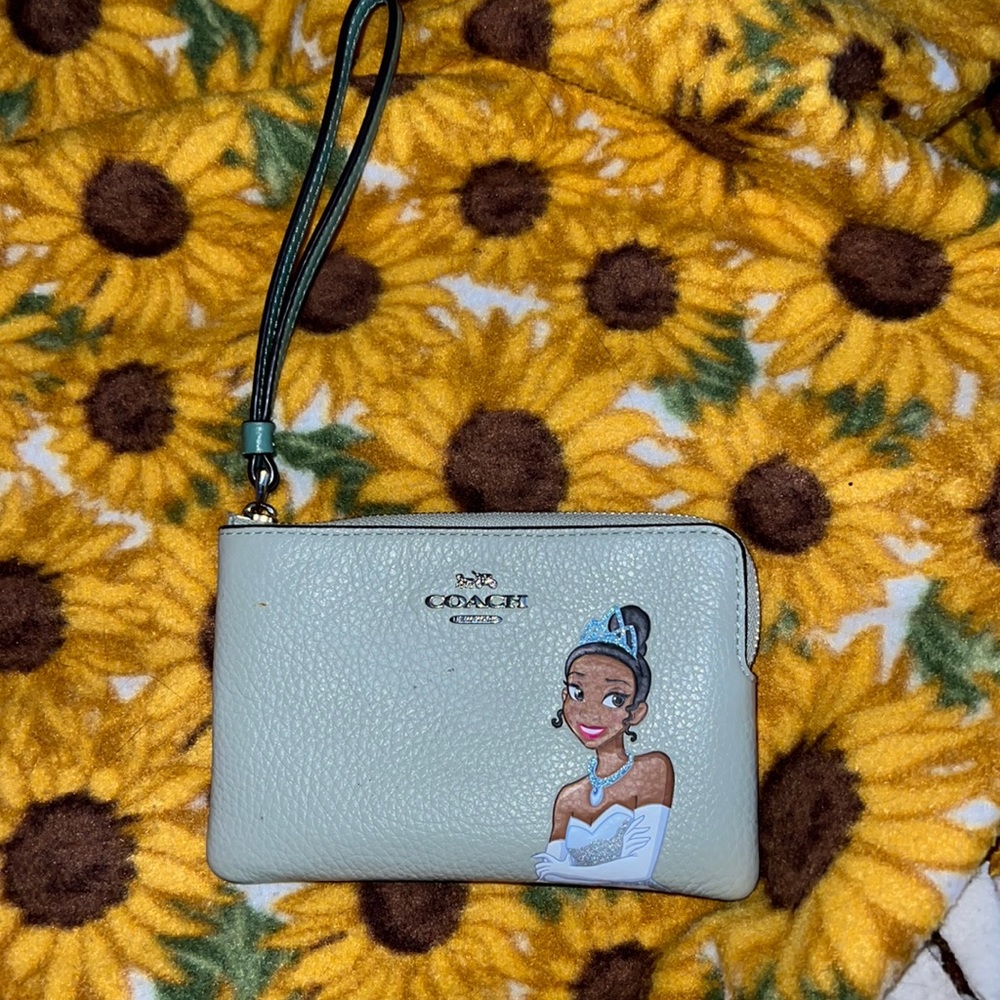 Coach princess tiana wristlet